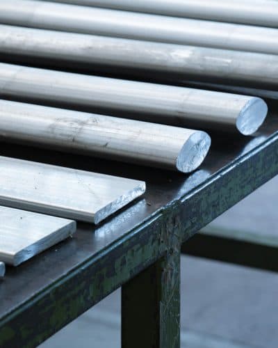 Tin bars and plates for galvanic processes